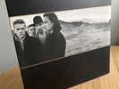 U2  -  THE JOSHUA TREE  -  UK PRESSING LP IN GATEFOLD WITH INSERT ON ISLAND U26