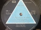 Pink Floyd LP Dark Side Of The Moon UK Harvest 1st Press SOLID BLUE LR/2 PL/2