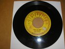 Elvis Presley - That's All Right b/w Blue Moon Of Kentucky 7