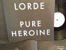 LORDE - PURE HEROINE - vinyl LP record w/ 20 pg lyric booklet - Universal Music
