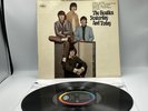 THE BEATLES- Yesterday And Today Vinyl LP Capitol ST-2553 Red Label Reissue G+