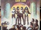KISS Love Gun LP Vinyl 1977 Casablanca 7057 Nice Condition GREAT SOUND
