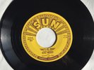 Elvis Presley - That's All Right / Blue Moon Of Kentucky 7