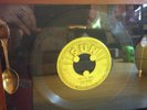ELVIS PRESLEY: That's all right SUN Single 45  Shadow box collectors spoon & pin