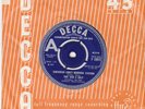 TWO AND A HALF *SUBURBAN EARLY MORNING STATION*  1967 UK  PROMO  PSYCH
