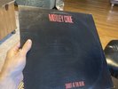 Motley Crue: Shout At The Devil LP Vinyl US Elektra OG 1983 Pressing / Inner/ VG