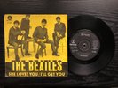 Beatles SHE LOVES YOU 1964 Parlophone Sweden 45 + YELLOW sleeve VG+/VG
