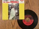 THE YOUNG RASCALS - A GIRL LIKE YOU / IT'S LOV, ATLANTIC  2424, 45 W/ PS, 1967