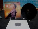 1 x US Stereo  LP Elvis Presley Elvis Is Back LSP 1382