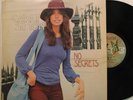 Carly Simon Autographed Lp No Secrets (You’Re So Vain) On Elektra - Vg++ / Vg+ (