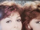 1980s MINT-EXC AUTOGRAPHED NAOMI JUDD, The Judds – Why Not Me LP33