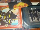 KISS 2LP ORIGINALS DRESSED TO KILL  HOTTER THAN HELL BOOKLET,Towel,extra sleeves