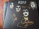 KISS DEBUT ALBUM PICTURE DISC SIGNED BY GENE SIMMONS PETER CRISS LE 500