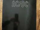 AC/DC - BACK IN BLACK   VG+/EX+ VINYL LP /embossed sleeve/ gloss printed inner