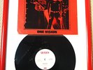 QUEEN“ONE VISION”UK VINYL DISC 1985 12QUEEN 6 VINTAGE RARE+FREDDIE MERCURY PHOTO