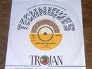 W. Riley / The Techniques  Woman Don't You Go Astray / Travelling Man TE 922