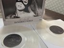 Ariana Grande-Dangerous Woman-