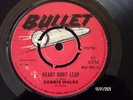 DENNIS WALKS - HEART DON'T LEAP  (REGGAE)  45