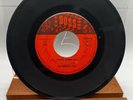 The Berkley Five – You’re Gonna Cry (Boss BOS 004, 1966) RARE Garage 45