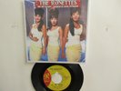 *  ' THE RONETTES '  HIT 45 + PICTURE * [Be My Baby]  *  1963
