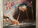 JEFF WAYNE ‘WAR OF THE WORLDS’ VINYL DOUBLE ALBUM (CBS)