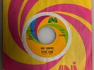 Elton John / Tiny Dancer / Original 1972 pressing / US 45 & UNI sleeve / NM