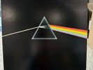 Pink Floyd – The Dark Side of the Moon LP SMAS-11163 Harvest Records W posters