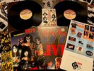 KISS ALIVE II Original KORVETTES Price 1977 “In Shrink” Pitman Complete EX/EX