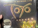TOTO - FALLING IN BETWEEN LIVE - LTD ED (3000) #'RD - 3-LP COLORED VINYL - NEW