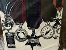 Oasis 2009 Limited Fan Club Vinyl Album Box Set  Medal