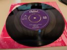 The Cues - Burn That Candle - UK Capitol  - Rock N Roll / R&B
