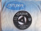M- UK  LONDON 45 - THE SKYLINERS - 